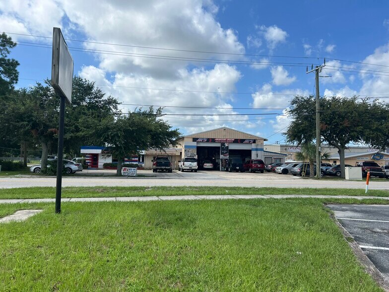 More Photos Of 601 W 27th St, Sanford Freestanding For Sale