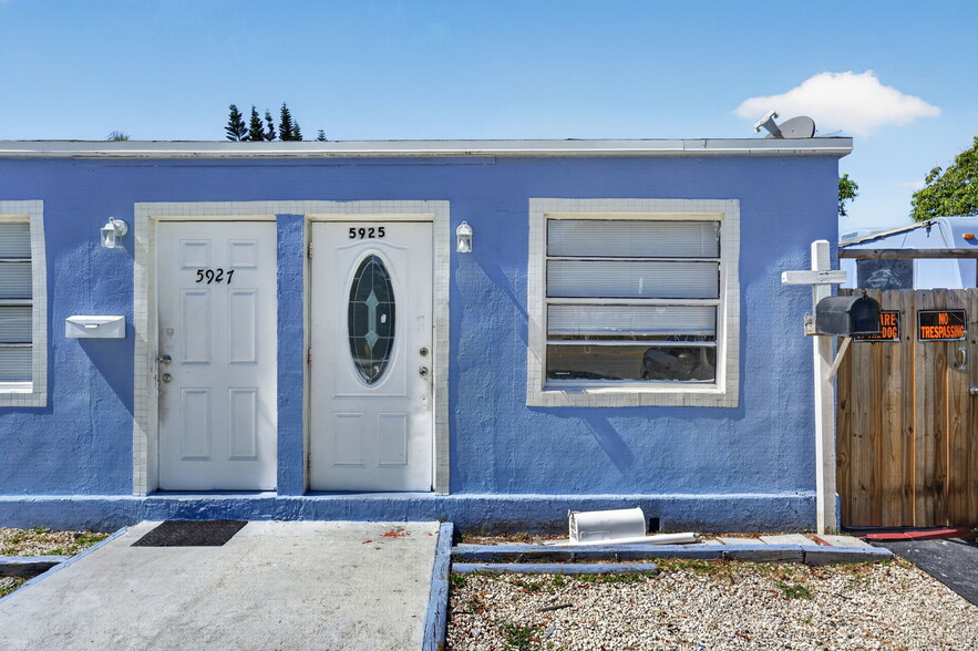 More Photos Of 5925 SW 64th St, South Miami Multifamily For Sale
