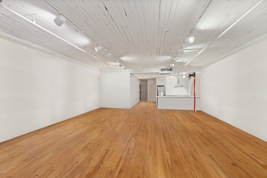 More Photos Of 15 Warren St, New York Multifamily For Sale