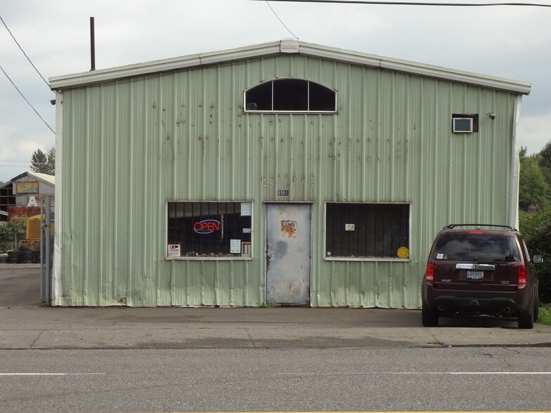 Primary Photo Of 9501 Columbia Blvd, Portland Warehouse For Sale