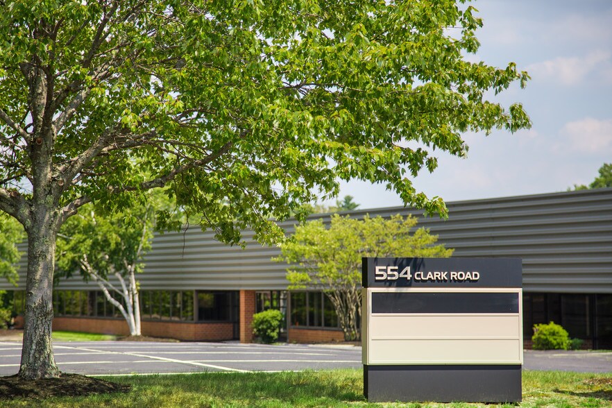 More Photos Of 554 Clark Rd, Tewksbury Research And Development For Lease