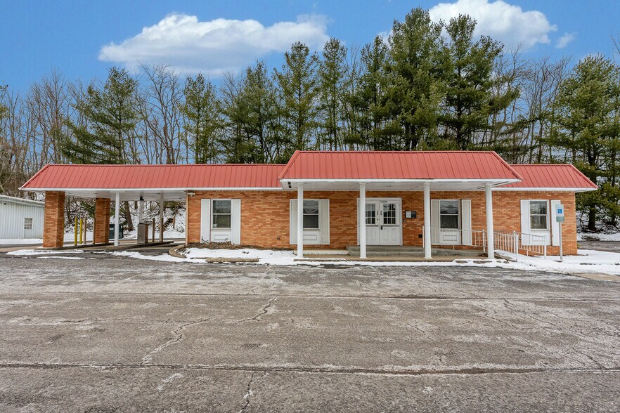 Primary Photo Of 12256 Veterans Memorial Hwy, Reedsville Bank For Lease