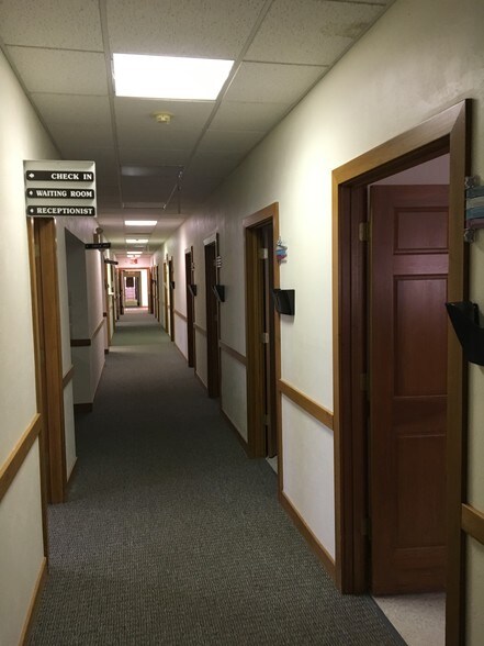 More Photos Of 3725 Kentucky Ave, Indianapolis Medical For Lease