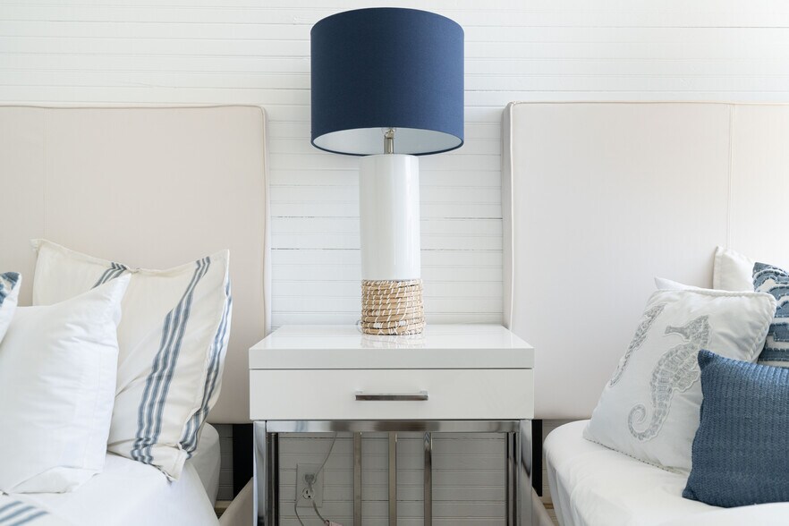 More Photos Of 267 W Sixth St, Port Orford Storefront Retail Residential For Sale