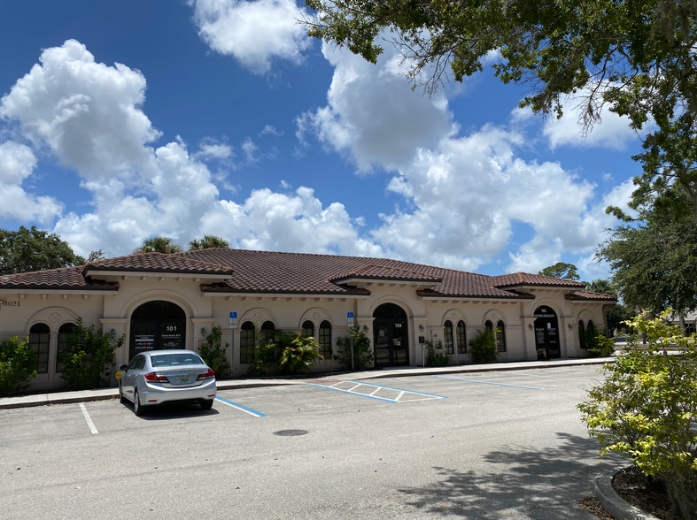 More Photos Of 3021 Eau Gallie Blvd, Melbourne Medical For Lease