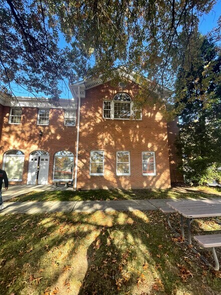 More Photos Of 995 Beaver Grade Rd, Coraopolis Medical For Lease