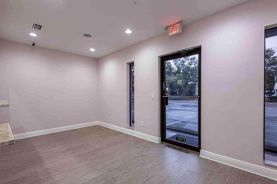 More Photos Of 4109 Armenia Ave, Tampa Medical For Sale