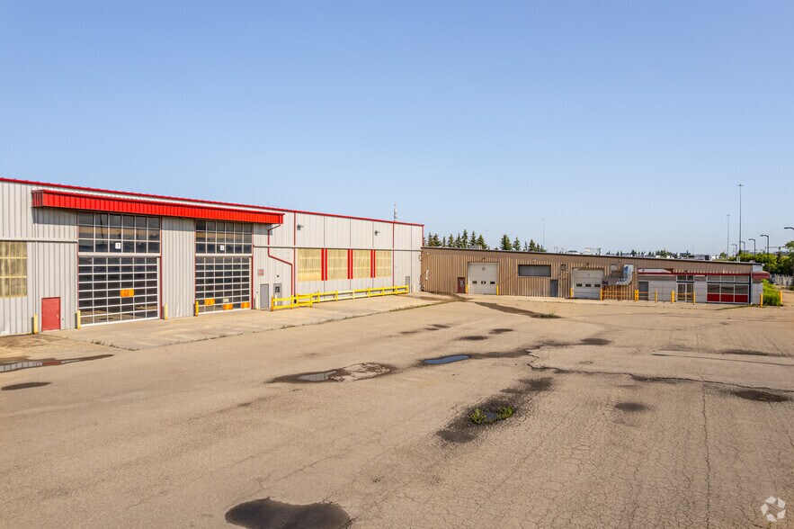 Primary Photo Of 7720 17 St NW, Edmonton Manufacturing For Lease