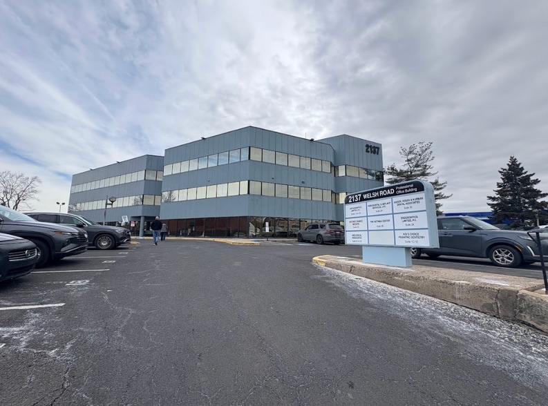 More Photos Of 2137 Welsh Rd, Philadelphia Medical For Sale