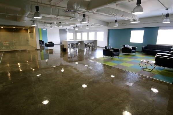 More Photos Of 706 W Ben White Blvd, Austin Office For Lease