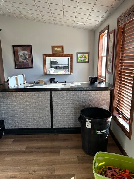 More Photos Of 6141 Co 420 Rd, Gladstone Restaurant For Sale