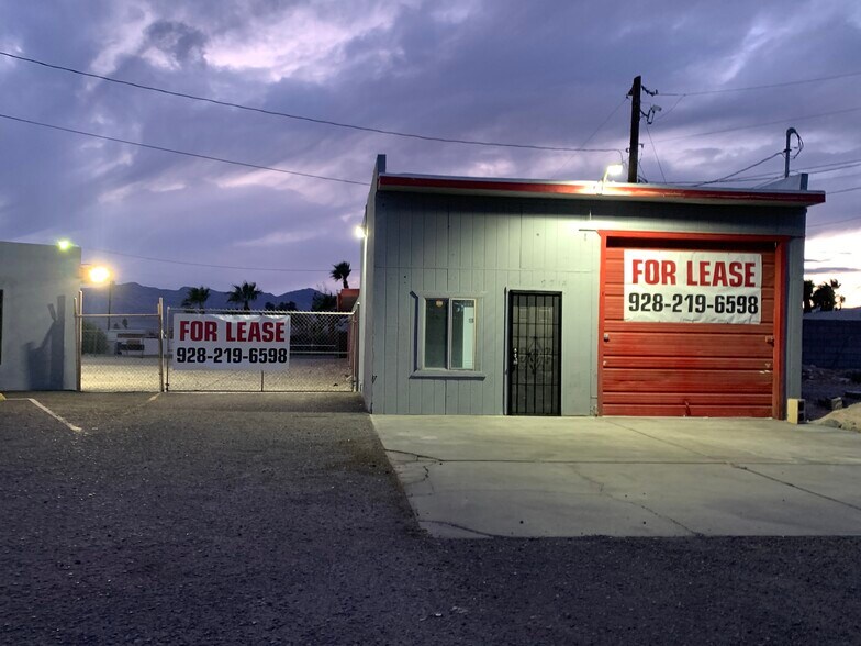 More Photos Of 2715 Highway 95, Bullhead City Self Storage For Lease
