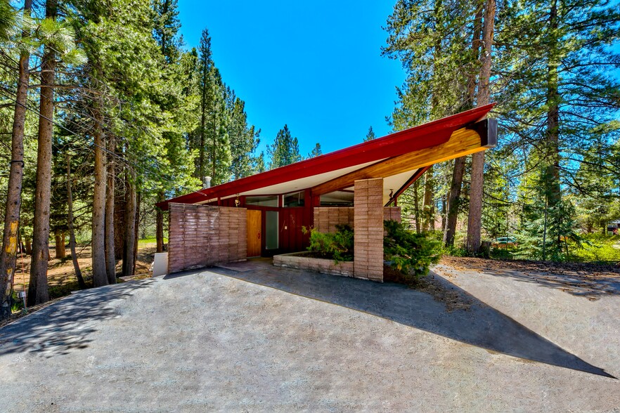 Primary Photo Of 976 Edgewood Cir, South Lake Tahoe Office For Sale