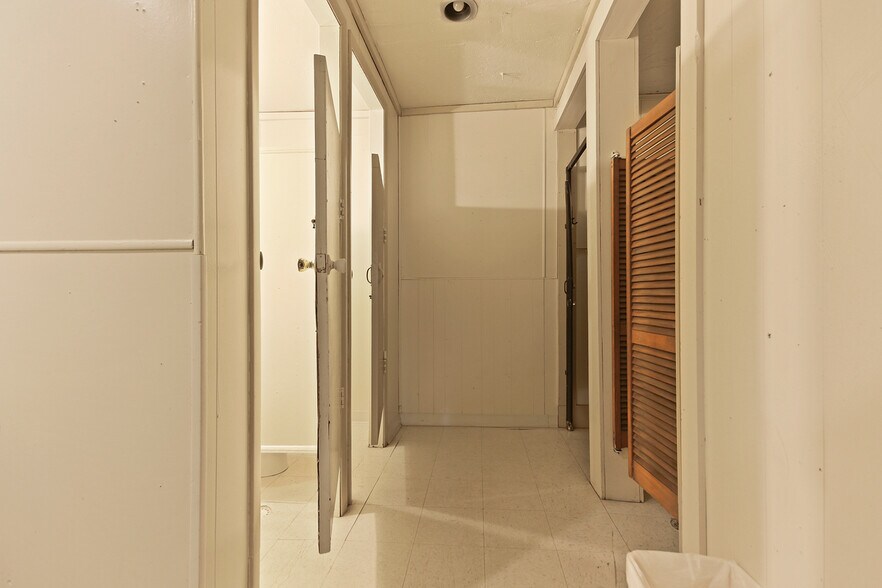 More Photos Of 105 Coal st, Mexico Specialty For Sale