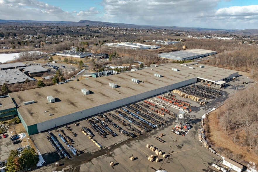 More Photos Of 200 Pond View Dr, Meriden Warehouse For Lease