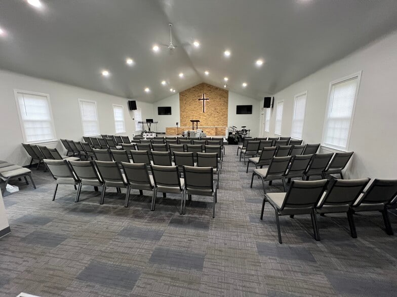 More Photos Of 18923 McCormick St, Detroit Religious Facility For Sale