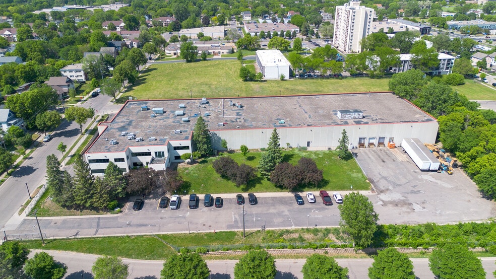 More Photos Of 1000 Humboldt Ave N, Minneapolis Manufacturing For Sale