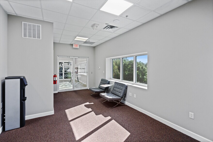 More Photos Of 200 Hart St, Niceville Light Manufacturing For Lease