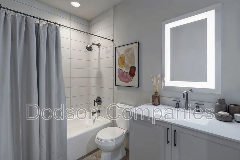 More Photos Of 5047 Forest Hill Ave, Richmond Apartments For Lease