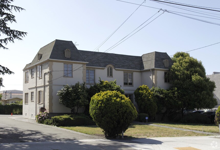 More Photos Of , Oakland Unknown For Sale