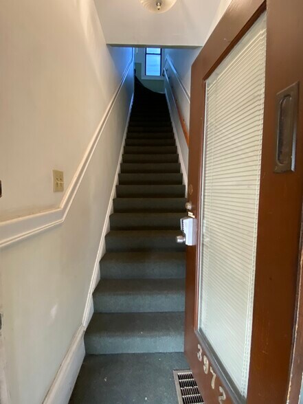 More Photos Of 3972 24th St, San Francisco Apartments For Lease