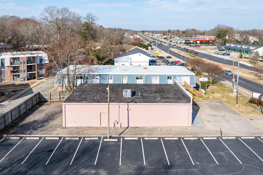 More Photos Of 13665 Warwick Blvd, Newport News Freestanding For Sale