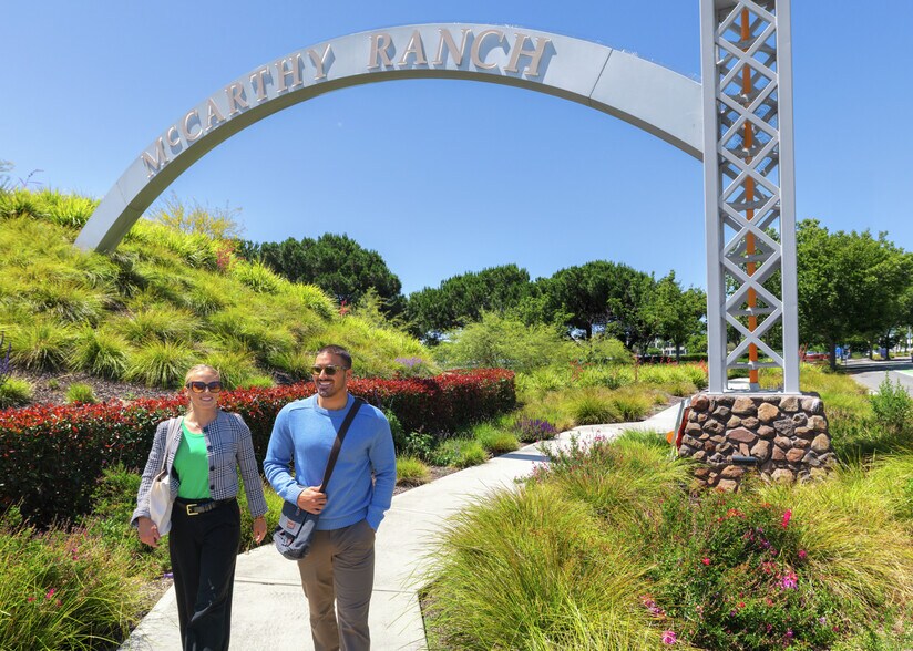More Photos Of 430 N McCarthy Blvd, Milpitas Research And Development For Lease
