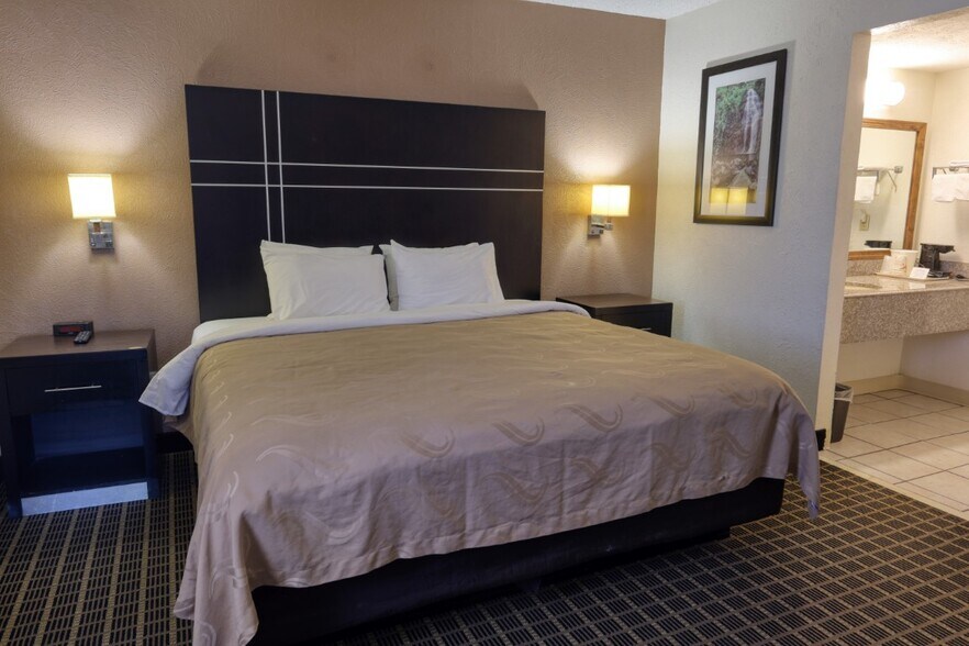 More Photos Of 1804 E Sarah Dewitt Dr, Gonzales Hotel For Sale