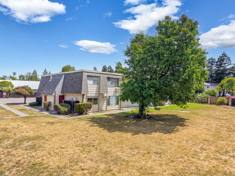 More Photos Of 1955 Grande Cir, Fairfield Apartments For Sale
