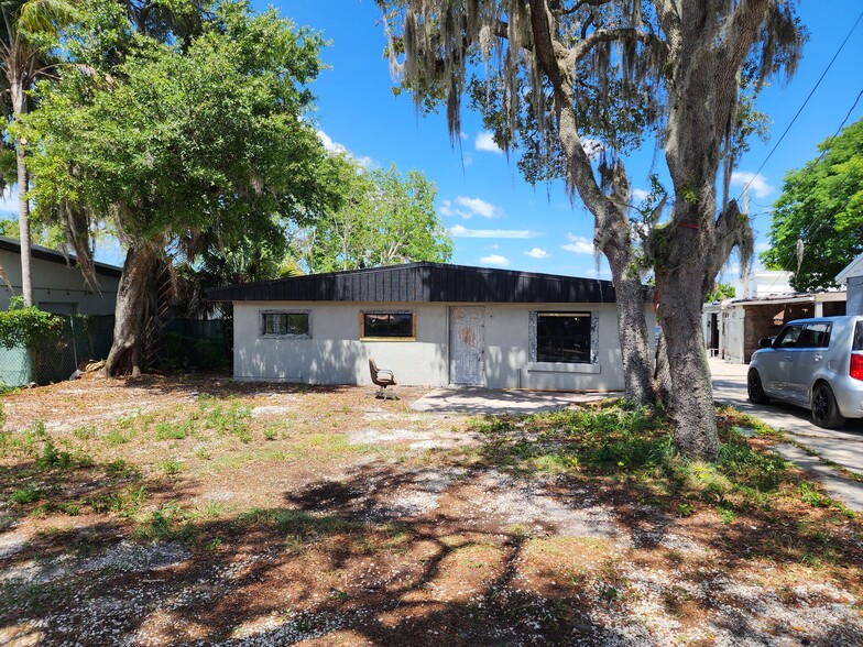 Primary Photo Of 1008 Maltby Ave, Orlando General Retail For Lease