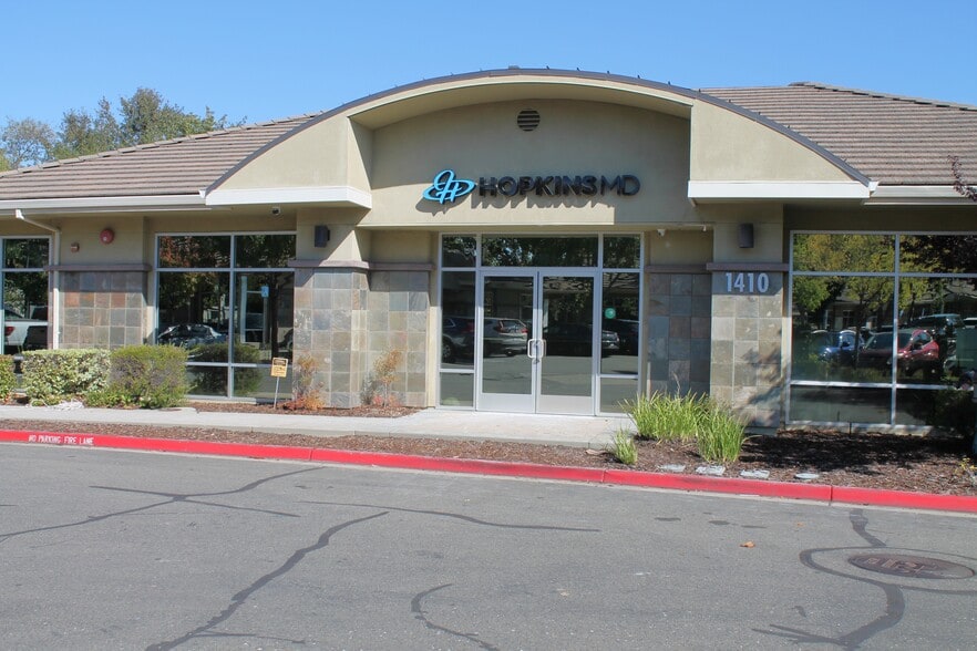 Primary Photo Of 1410 Blue Oaks Blvd, Roseville Medical For Lease