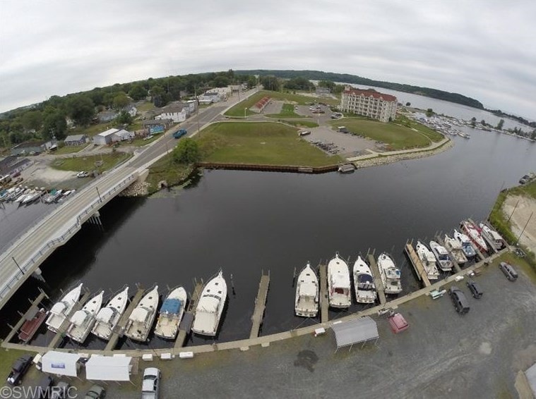 More Photos Of 800 S Washington Ave, Ludington Marina For Sale