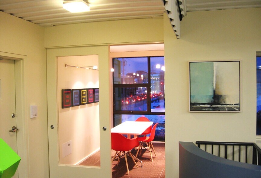 More Photos Of 460 Harris Ave, Providence Office For Sale
