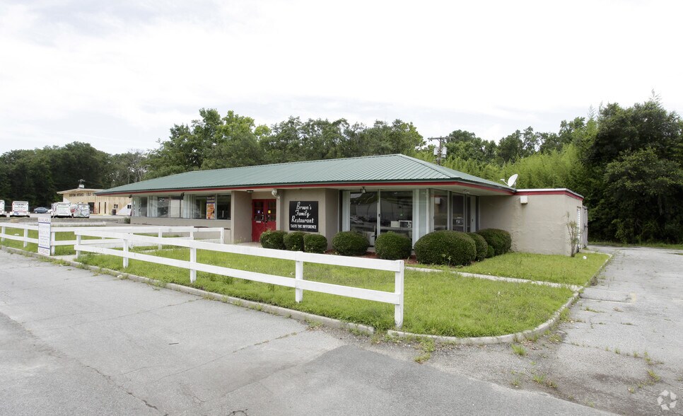 More Photos Of 3718 Ogeechee Rd, Savannah Restaurant For Lease