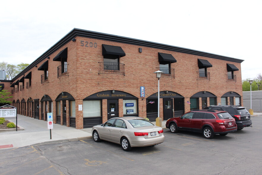 Primary Photo Of 5200 Washington Ave, Racine Office For Lease