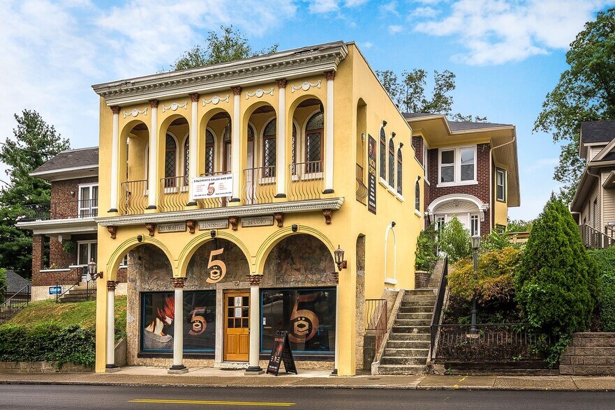 Primary Photo Of 1905 Bardstown Rd, Louisville Storefront Retail Residential For Sale