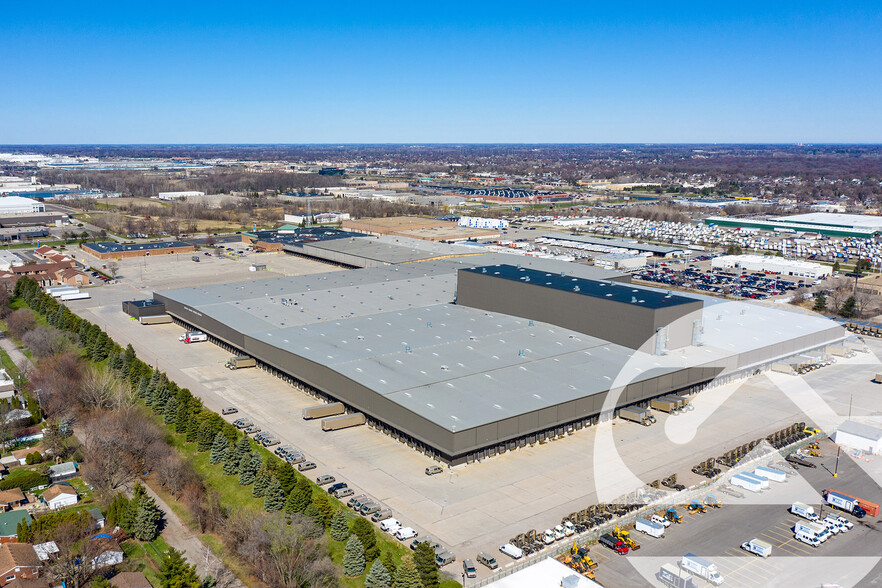 Primary Photo Of 6500 14 Mile Rd, Warren Warehouse For Lease