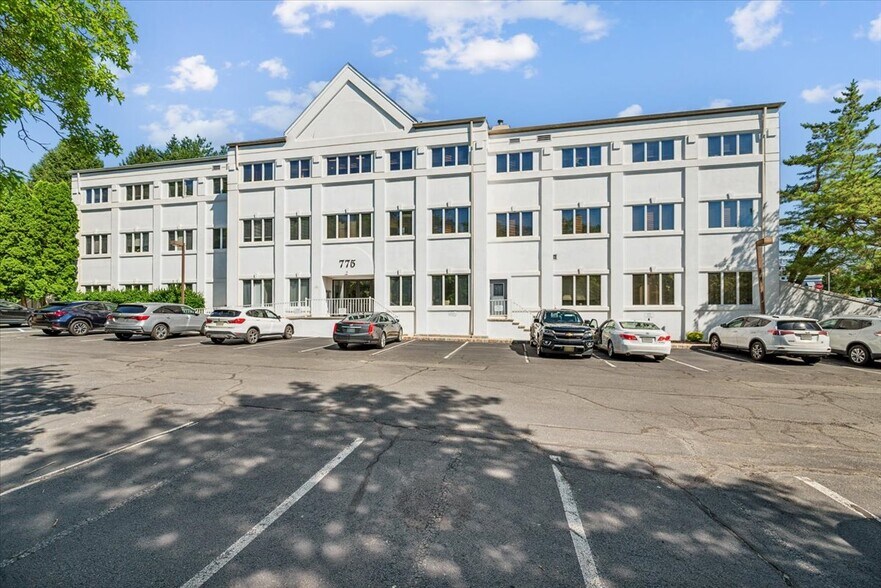 More Photos Of 775 Mountain Blvd, Watchung Office For Lease