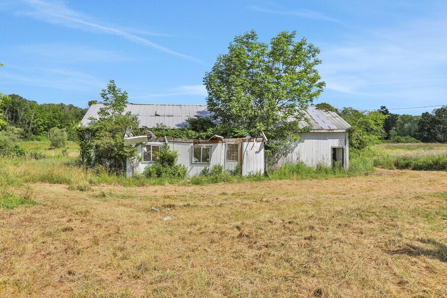 More Photos Of 38 Browns Rd, Westtown Land For Sale