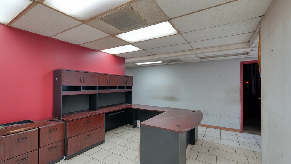 More Photos Of 120 Graham St, Zanesville Warehouse For Sale