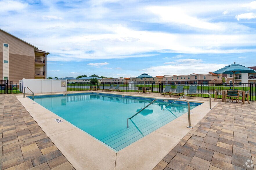 More Photos Of 2089 Heritage Key Blvd, Kissimmee Apartments For Sale