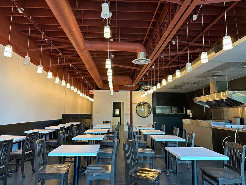 More Photos Of 10930 119 St NW, Edmonton General Retail For Lease