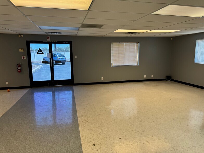 More Photos Of 3930 S US Highway 85 87, Colorado Springs Showroom For Sale