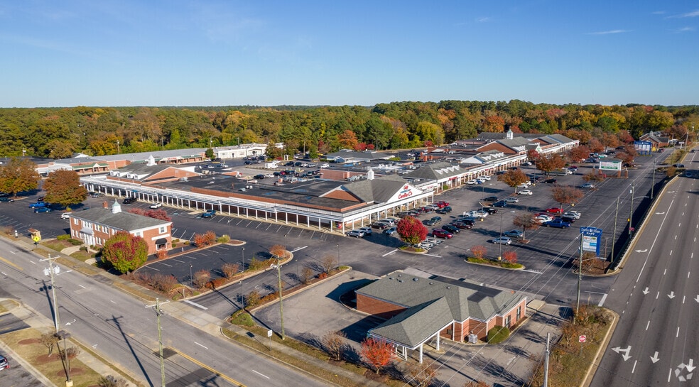 More Photos Of 2620-2738 Bragg Blvd, Fayetteville Unknown For Lease