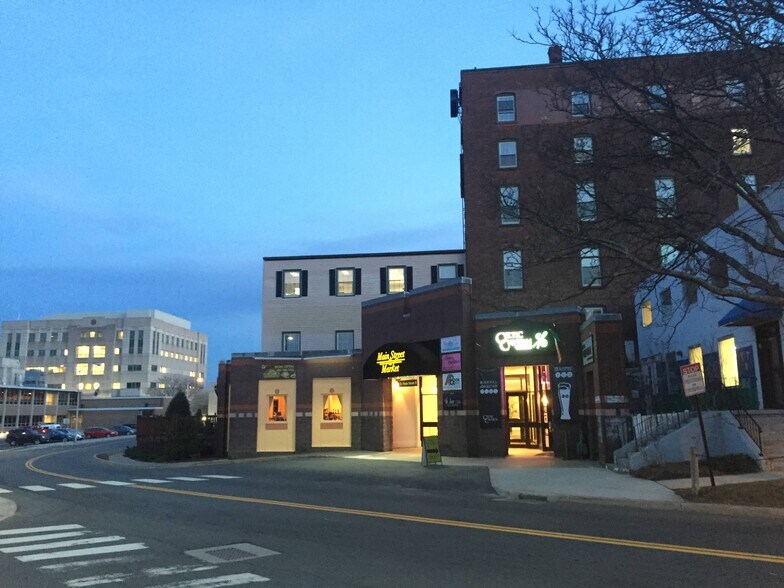 More Photos Of 366-386 Main St, Middletown Coworking Space