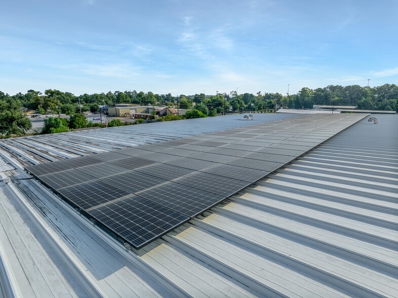 More Photos Of 5939 Albert Dr, Humble Light Distribution For Sale