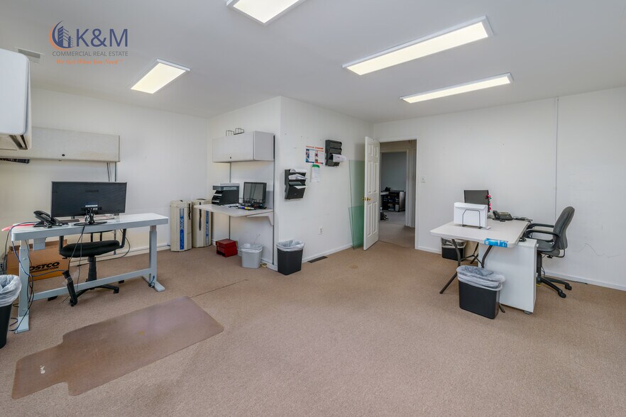 More Photos Of 10520 Warwick Ave, Fairfax Medical For Sale