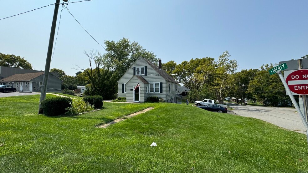 More Photos Of 602 Liberty Blvd, Phillipsburg Freestanding For Sale