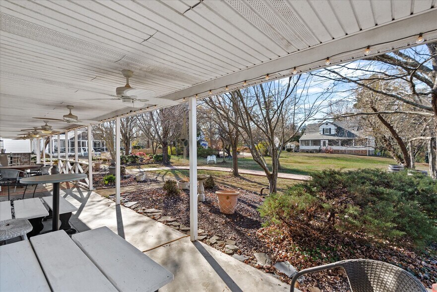 More Photos Of 115 E Broaddus Ave, Bowling Green Apartments For Sale