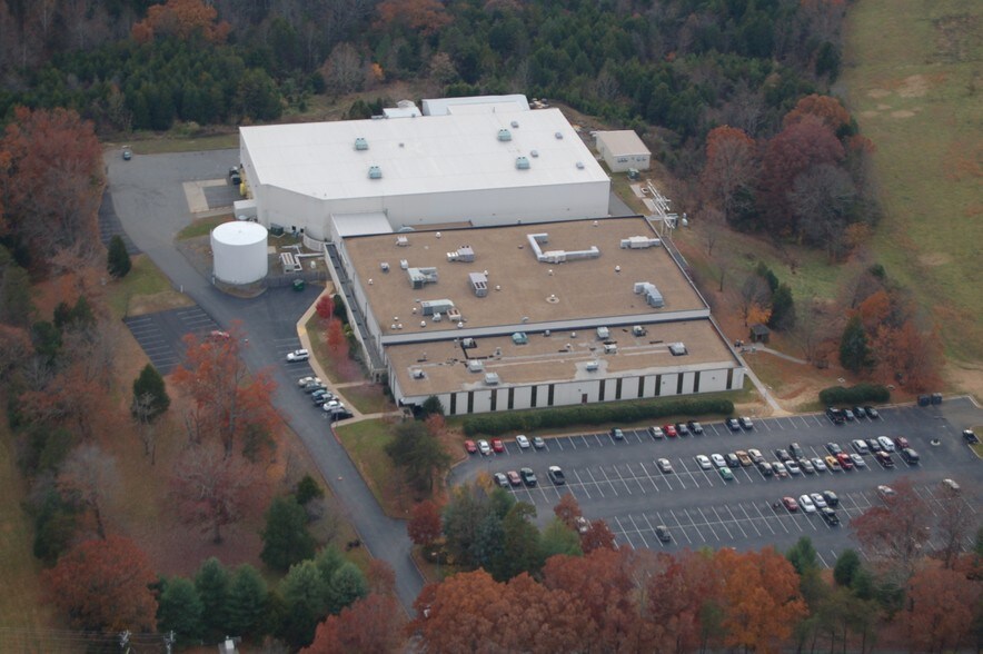 More Photos Of 623 Welsh Run Rd, Ruckersville Light Manufacturing For Lease
